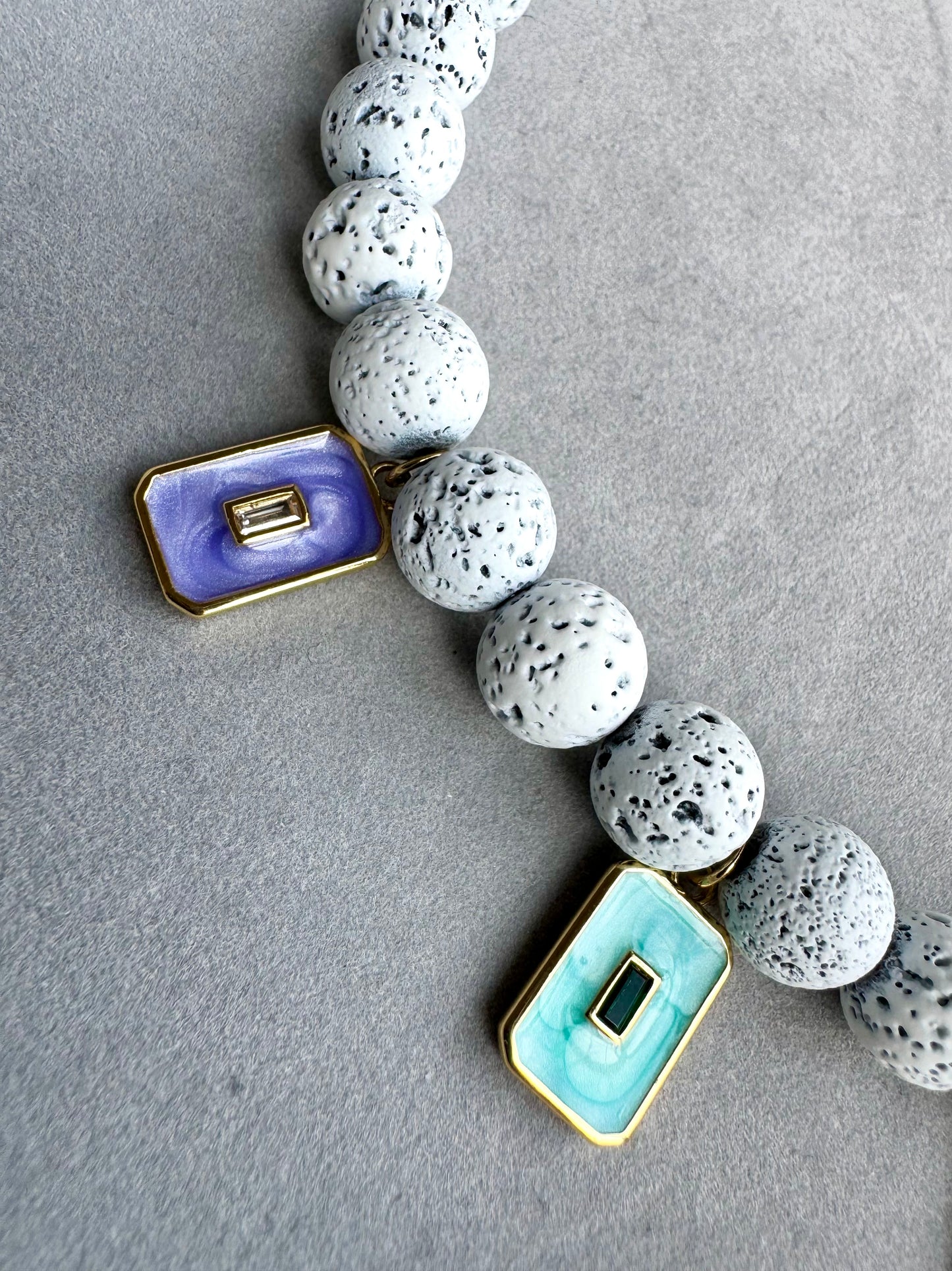 LAVA POP NECKLACE
