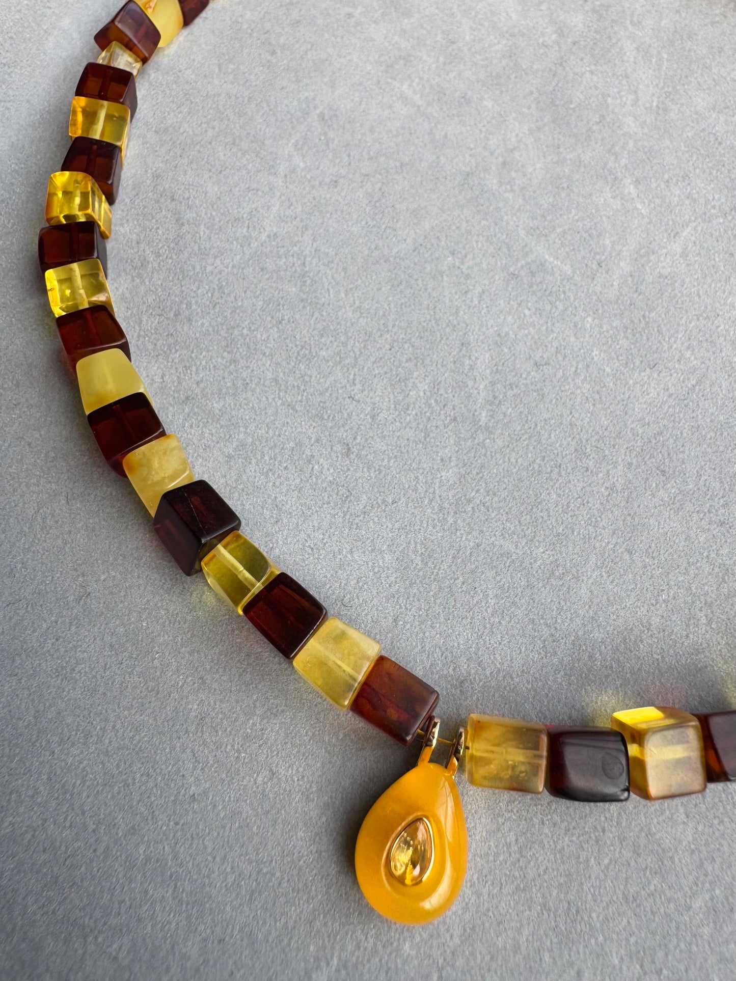 Golden Twilight: Two-Tone Amber Square & Drop Pendant Necklace