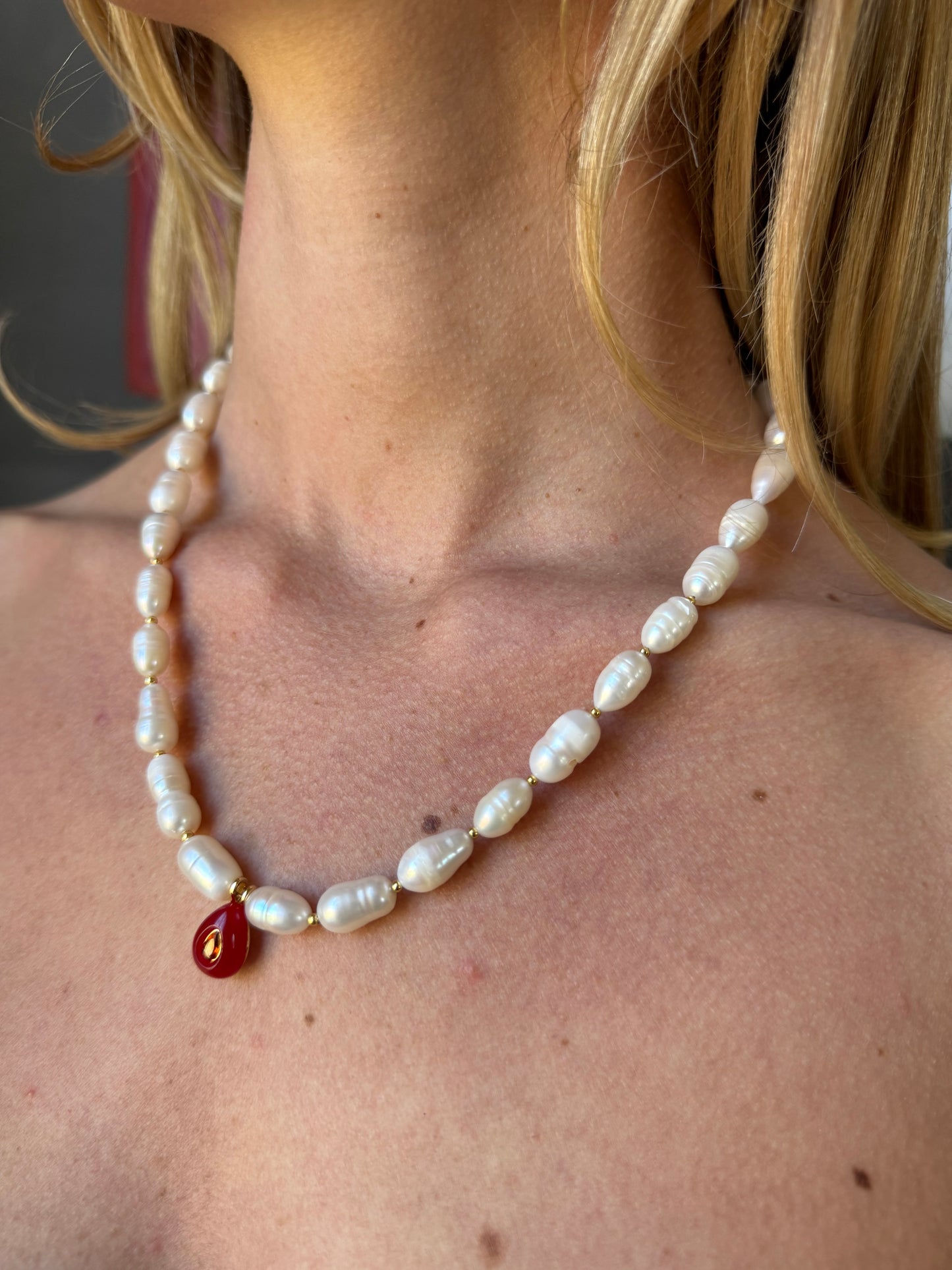 RED DROPE PEARL NECKLACE