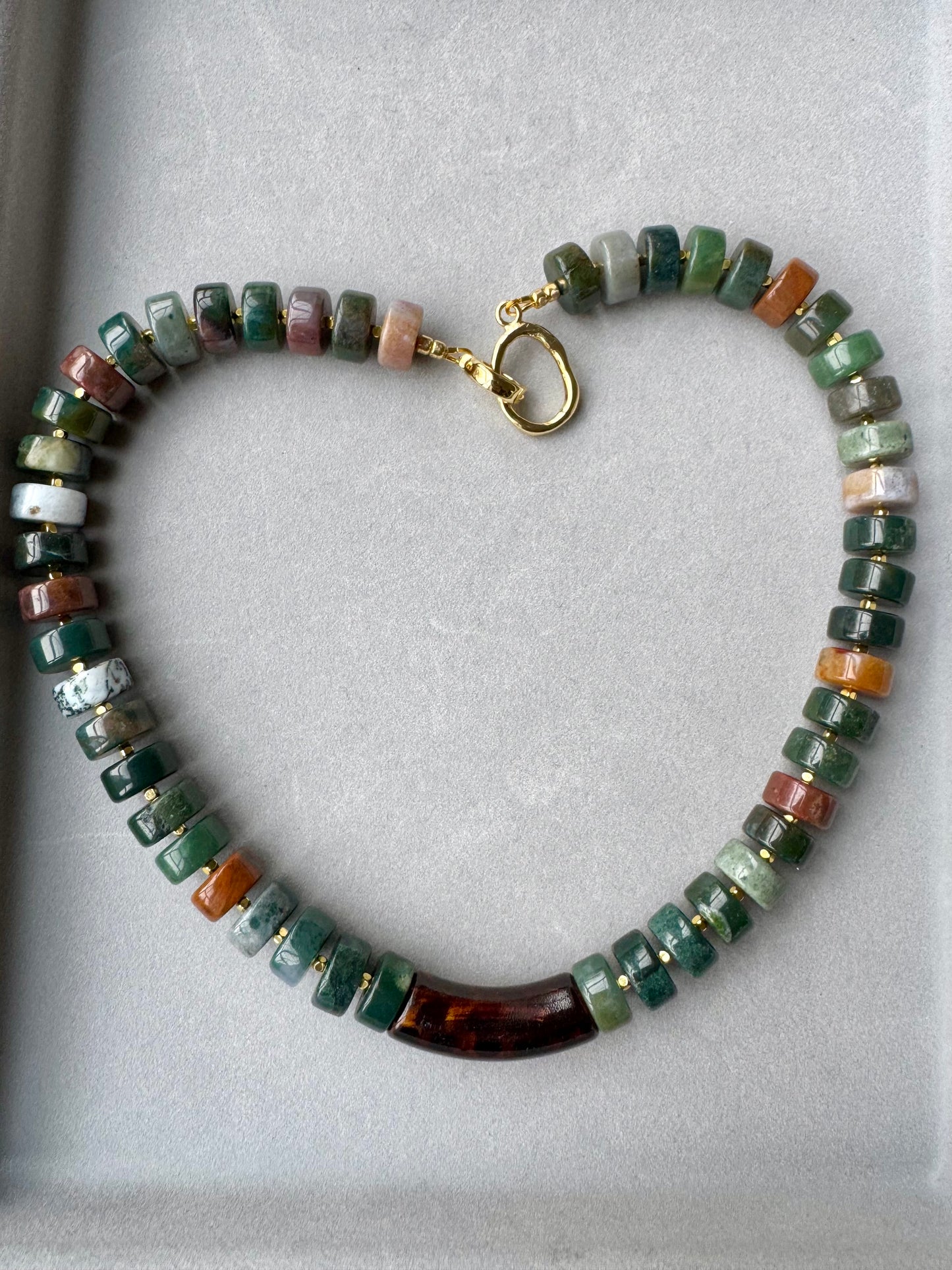 AGATE NECKLACE