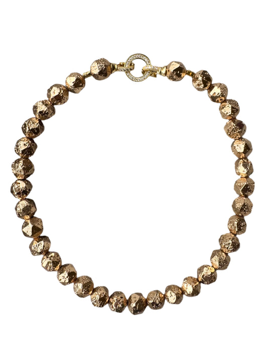 GOLD ELEGANCE LAVA NECKLACE