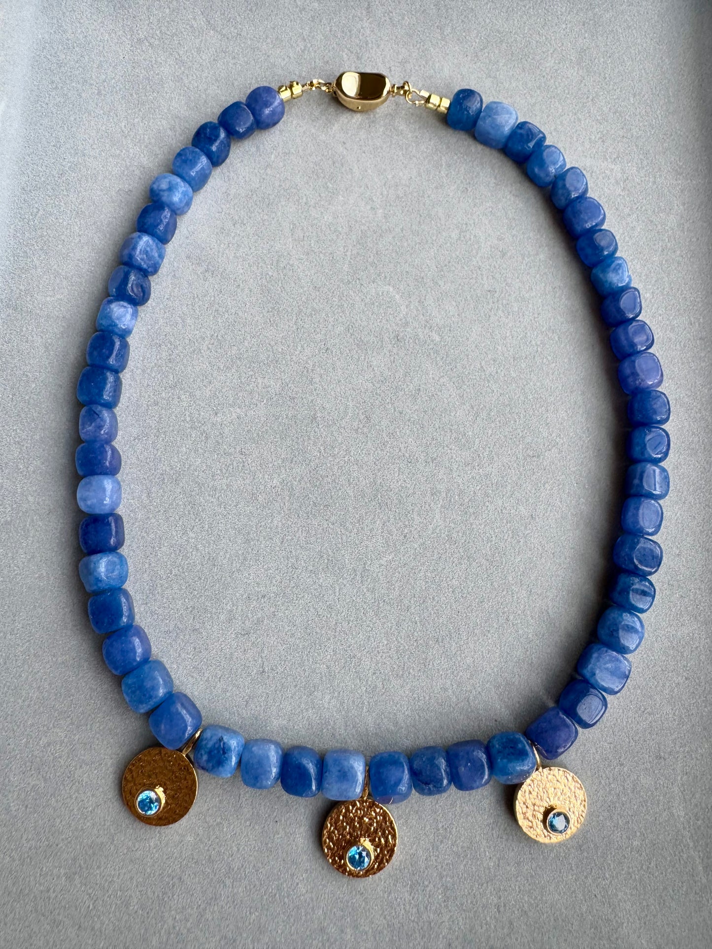 BLUE AURA NECKLACE