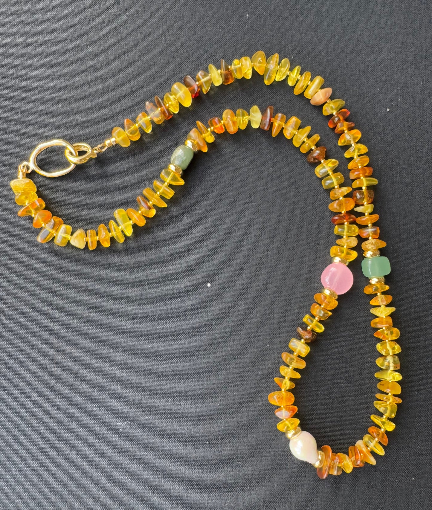 AMBER LONG NECKLACE