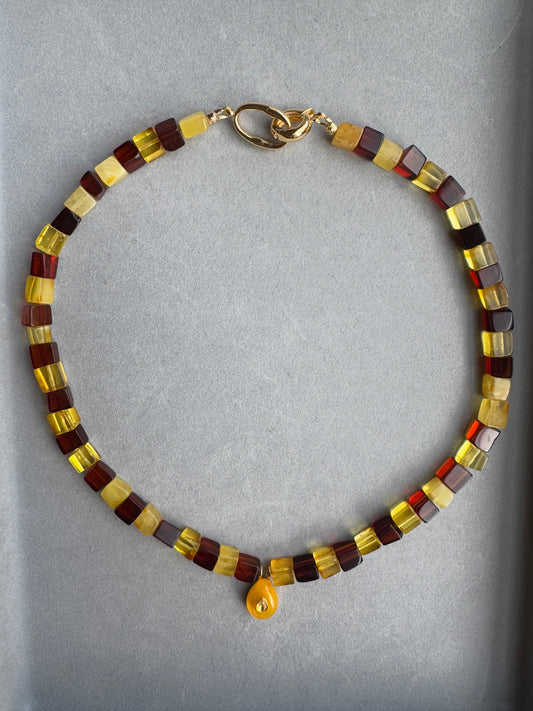 Golden Twilight: Two-Tone Amber Square & Drop Pendant Necklace